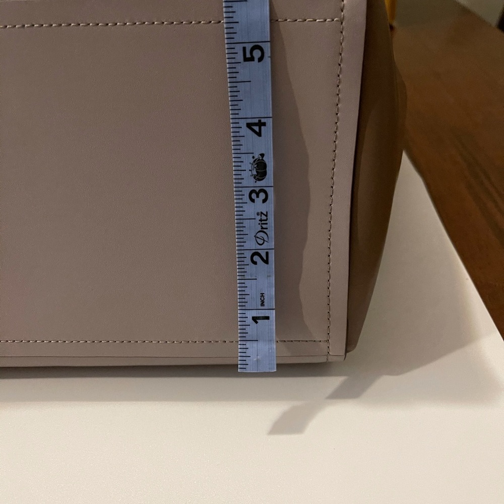 Kate Spade Large Pocket Tote - Picture 11 of 14